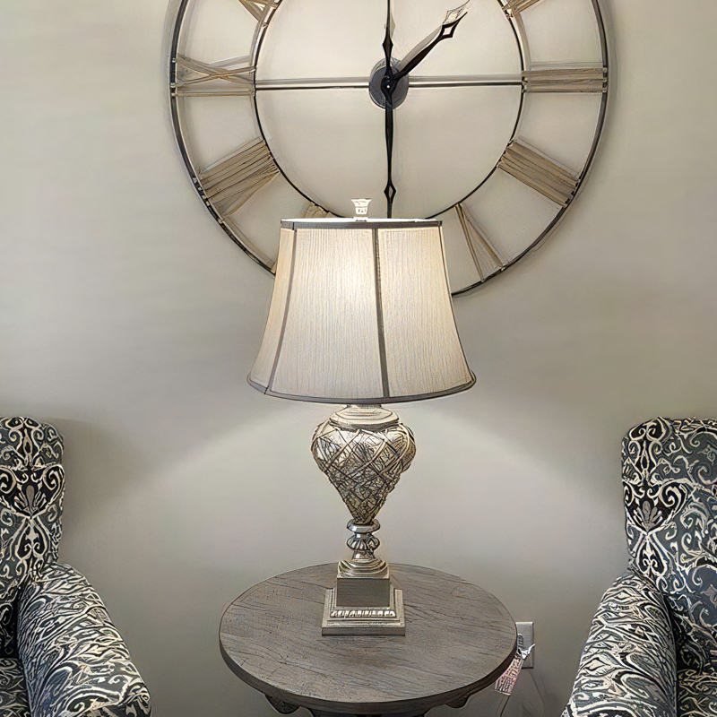 おしゃれで存在感のあるアンティーク調フロアランプ間接照明