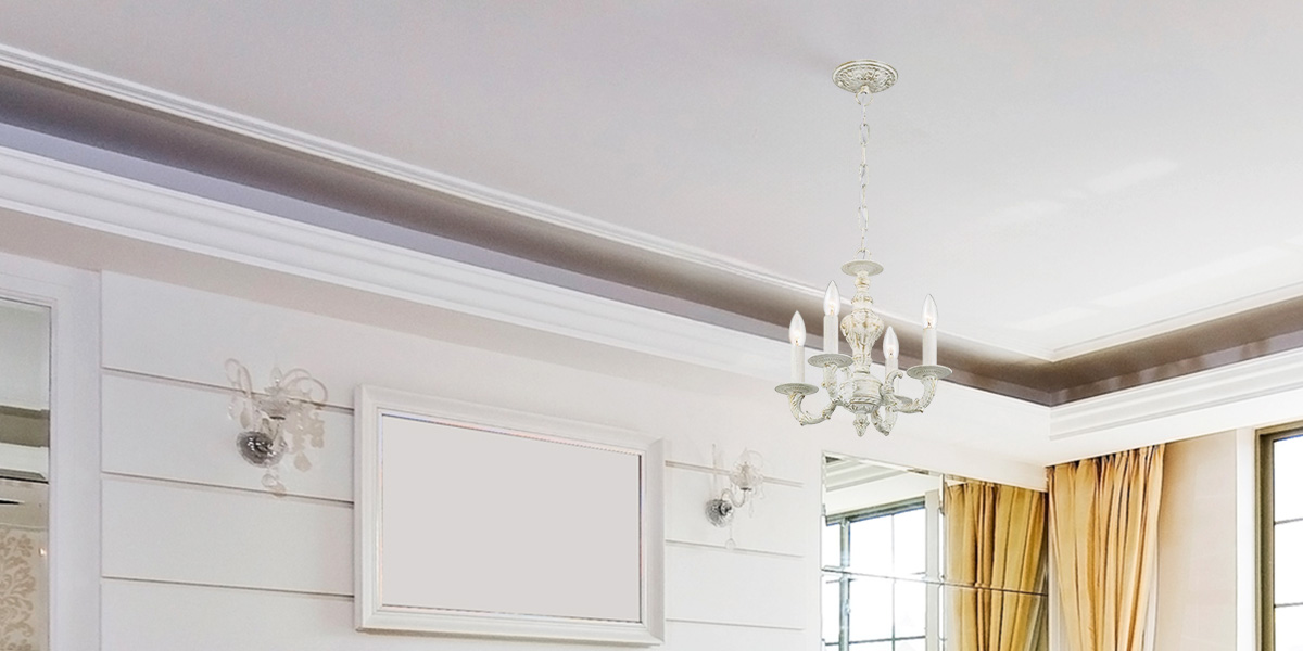 アンティークホワイト4灯シャンデリアライト（アンティーク