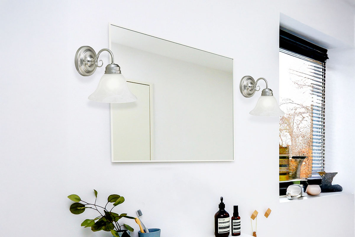 シックなデザインがおしゃれなウォールライト