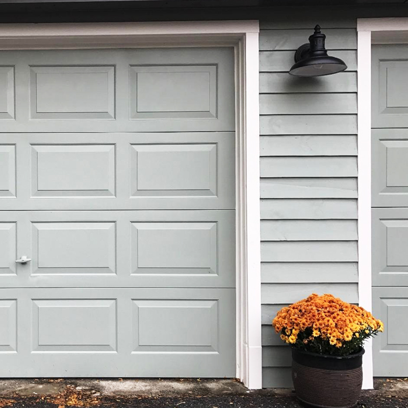 シックなアメリカンデザインがおしゃれな屋外用壁付けブラケット照明