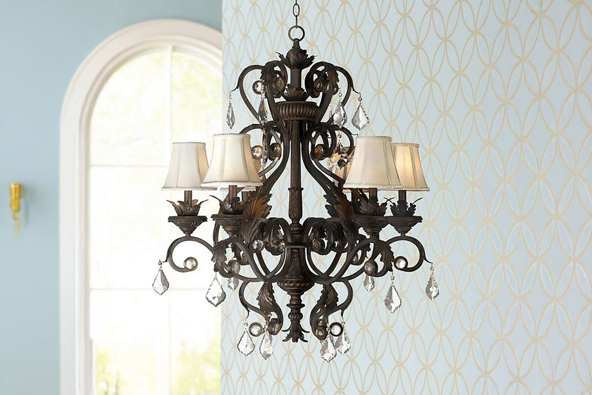 リビングやダイニングを上品に照らす Kathy Ireland HOME ラマス・デ・ルーサス6灯シャンデリアライト｜ダークブロンズのクラシックデザイン