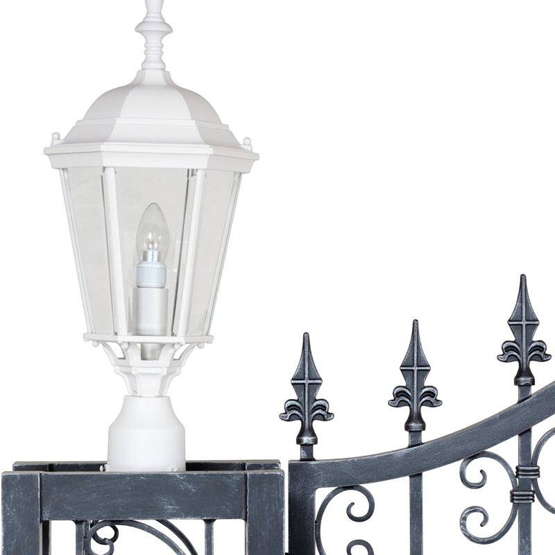 高級感漂うエクステリアに最適なガラスシェードポスト型照明