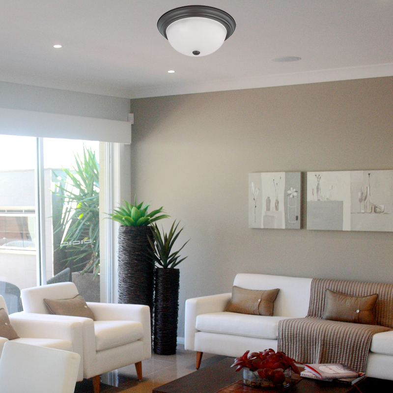 シンプルモダンなデザインのお洒落なインテリア天井照明の設置例