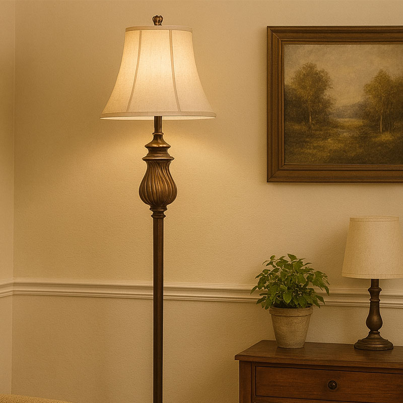 アメリカンスタイルのおしゃれなファブリックシェードの設置写真