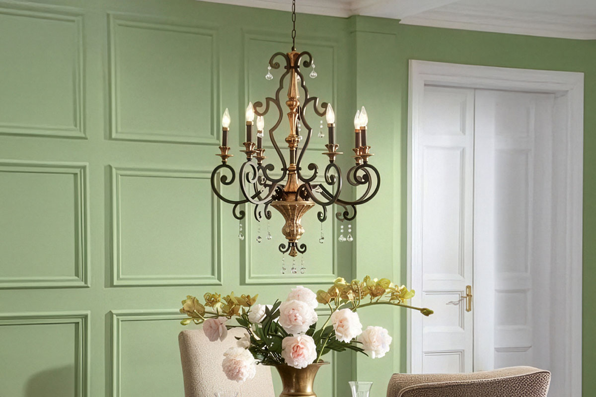 リビングやダイニングを上品に照らすQUOIZELマーケット6灯シャンデリアライト｜ブロンズのフレームとキャンドル型デザインが美しい吊下げ照明