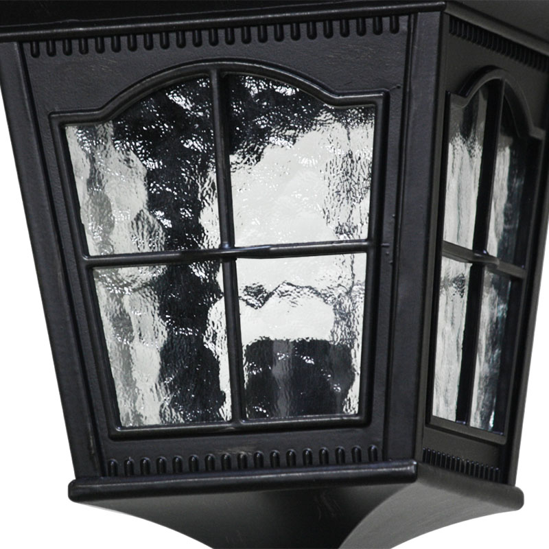 クラシックな街路3灯ポスト型ライト