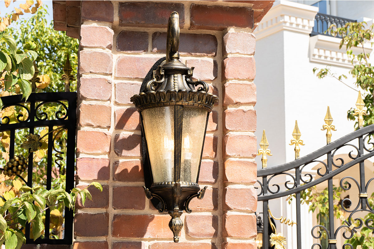 ヨーロピアンスタイルのアンティーク風壁付け照明ライトの施工例写真