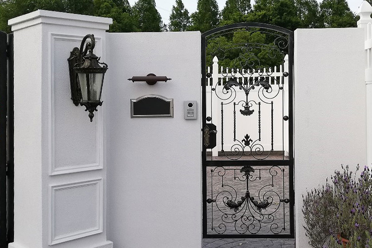 ヨーロピアンスタイルのアンティーク風壁付け照明ライトの施工例写真