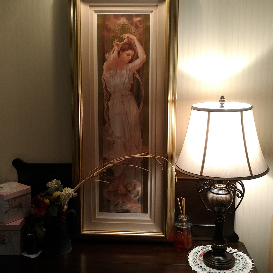 オイルラブドブロンズ仕上げとクロスシェードの高級感あふれる卓上照明