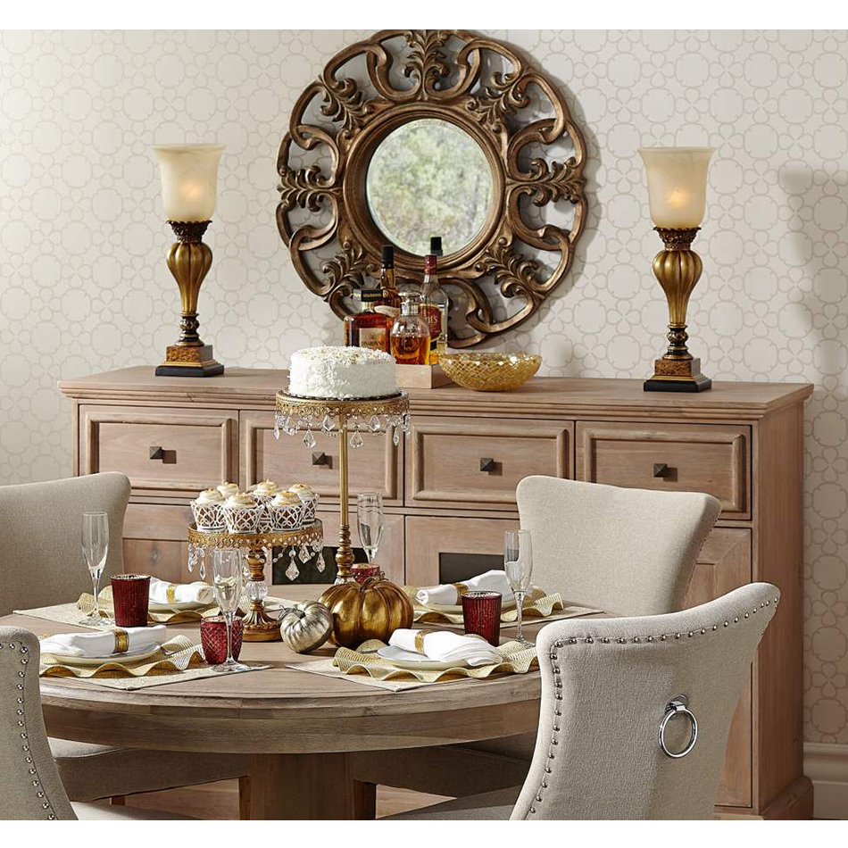 高級感あふれるゴールド仕上げのインテリア卓上照明